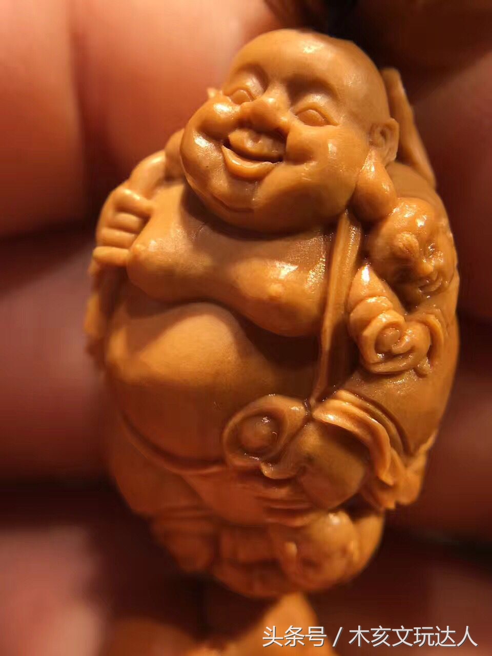 苏工橄榄核雕手串美女题材,橄榄核雕大师排名苏工