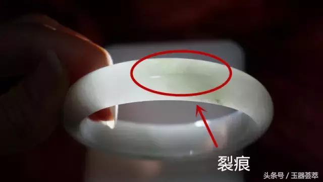 翡翠镯子断了上海哪有修复的,翡翠玉镯断了还值钱吗