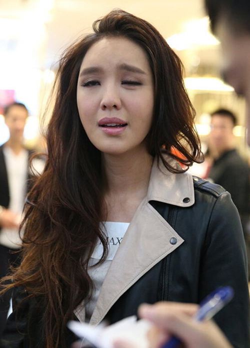 小孩吹电风扇面瘫,小孩吹风扇导致面瘫的视频