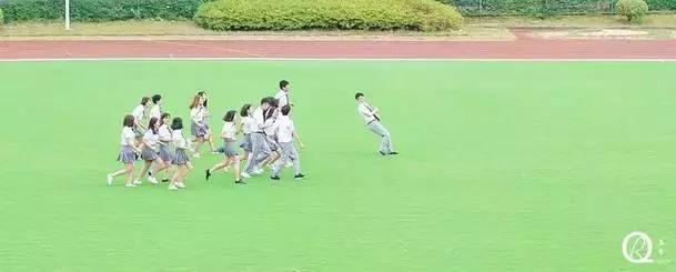 愈拍愈新奇，武商院16种“脑洞大开”毕业照，玩过一回算你牛！