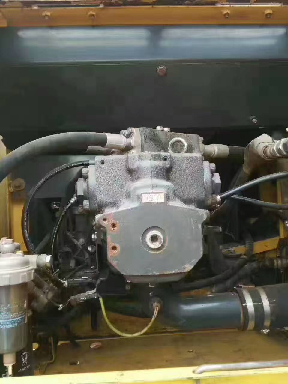 二手挖掘机分析,二手小松110挖掘机