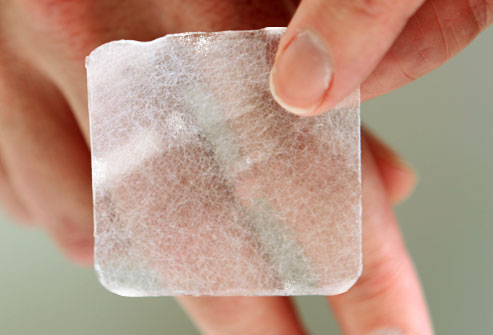 意外烫伤的最佳方法,小心烫伤手怎么办