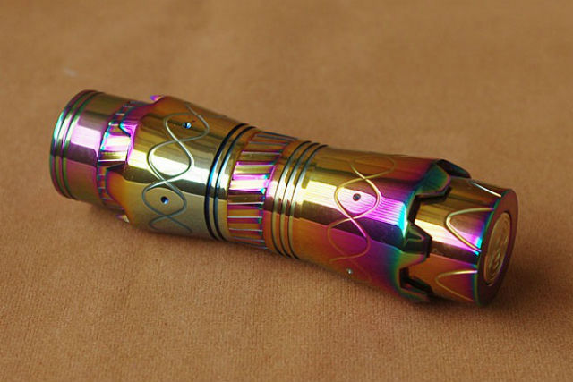 终于！七彩单车来了，留给创业者的颜色不多了？那你们得学习一下*子烟电**行业了