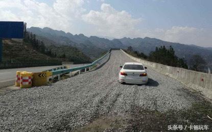 道路违章标志有哪些,学会这些交通标志避免违章少罚款