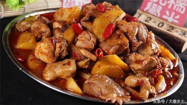 又到了一年一度的小龙虾盛宴了大家如何在家吃到小龙虾？西安这条街美食秒杀回民街统统吃一遍才过瘾？