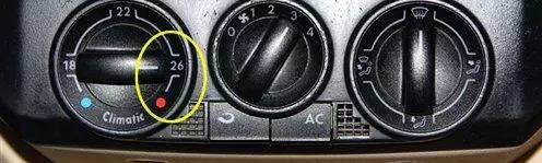 没空调的车子雨天起雾怎么办,冬天车内开空调车窗起雾怎么办