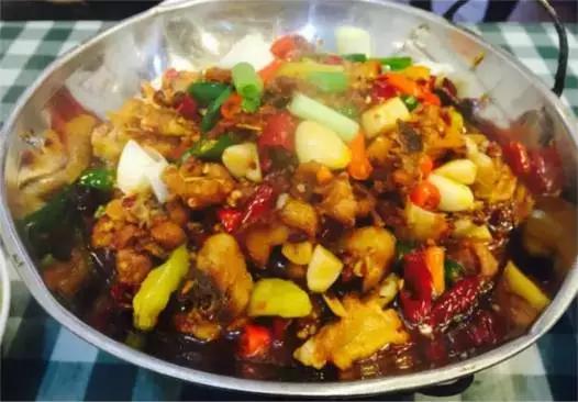 贵阳隐藏在巷子里的美食,隐藏在角落里的好吃的小吃店