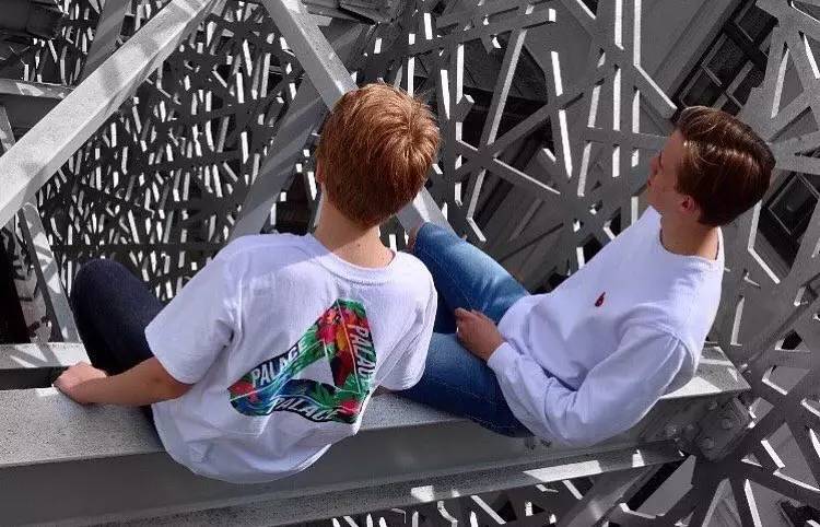 supremethrasher联名卫衣图,除了supreme还有什么潮牌