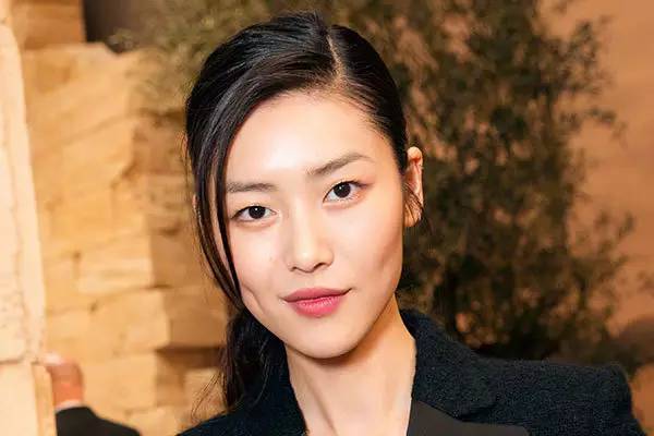 美容帮｜3道选择题，测出你的“真命唇色”（刘诗诗杨幂都这么做）