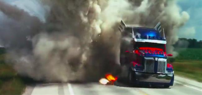 《变形金刚》导演多能炸？火花百米高，一部电影炸掉1000多亿！