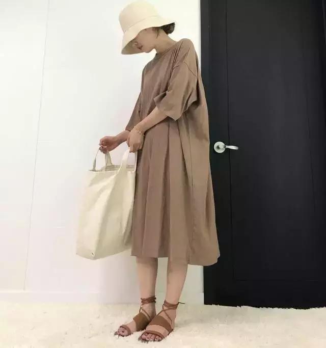 夏天脚宽脚丑穿什么鞋子好看,脚宽脚胖女生鞋子推荐