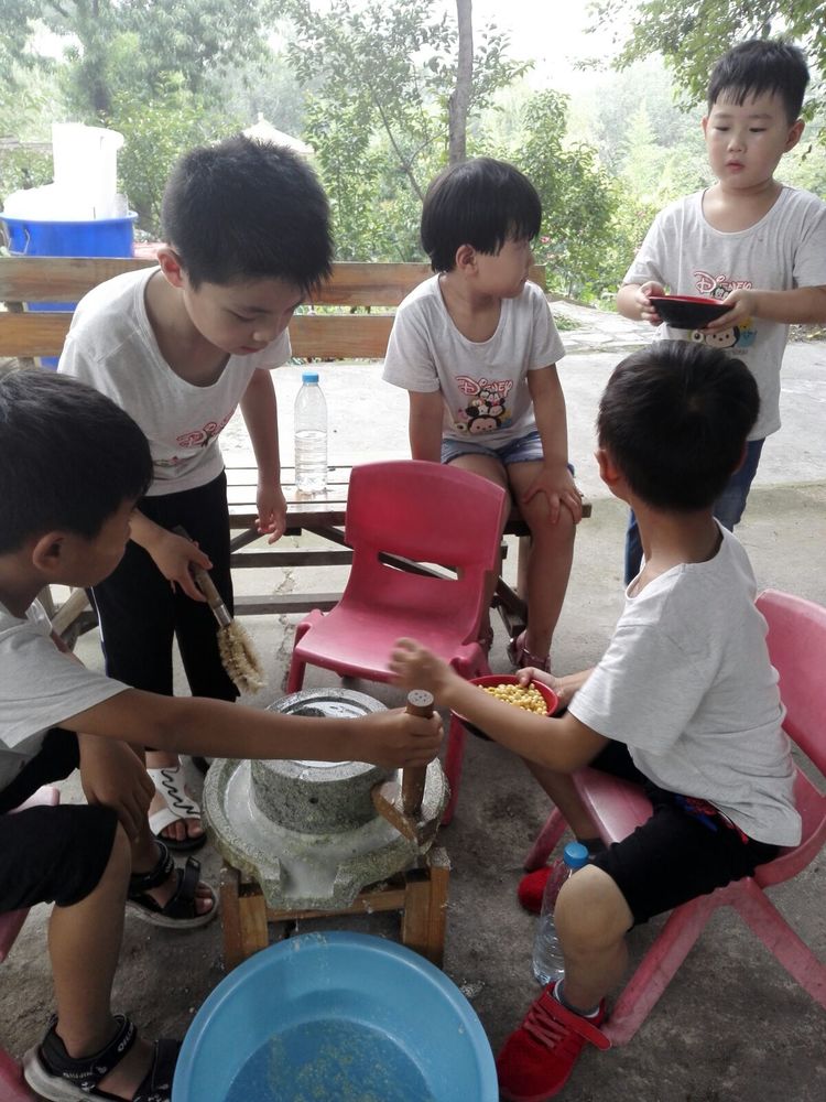 幼儿园毕业班夏令营活动,幼儿园大班毕业夏令营走进小学