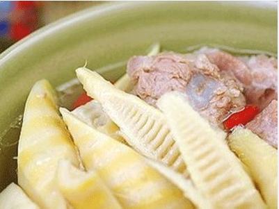 口干口臭口苦眼睛干涩老是放屁,口干口苦口臭是什么原因引起的