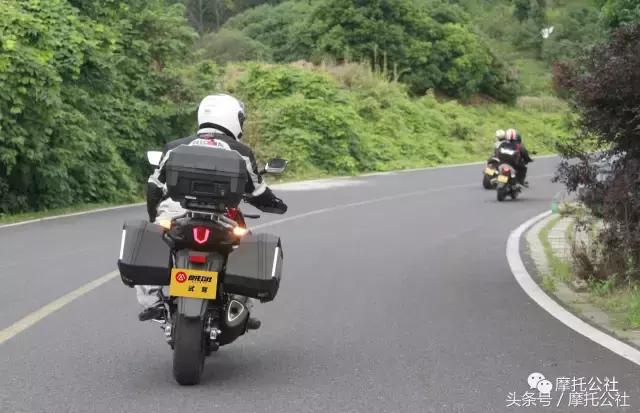 豪爵tr300好还是豪爵铃木dl250好,豪爵铃木dl250和无极ds525x哪个好