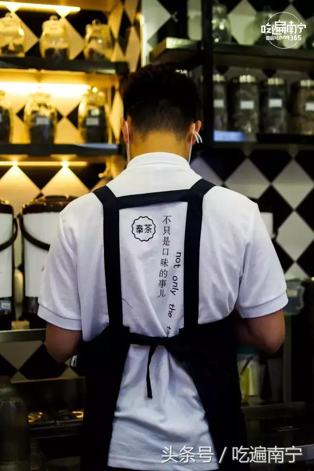 南宁火爆的网红奶茶,南宁9.9元2杯网红奶茶