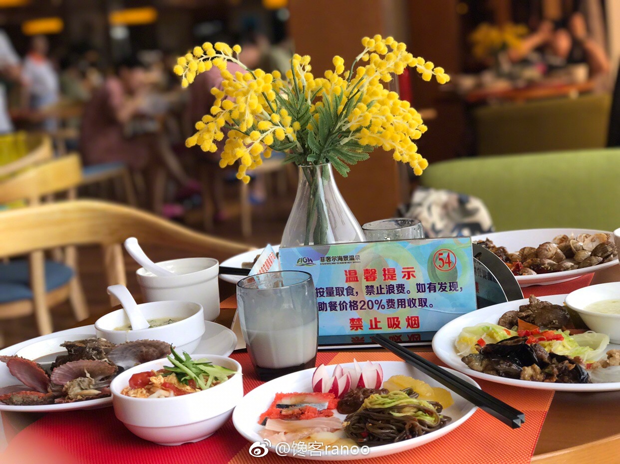 馋客美食旅行家丨住碧海沙滩泡海景温泉如何吃转渔岛海鲜五天不重样