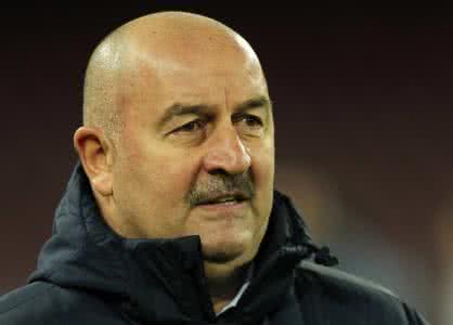 联赛很能烧钱，国家队成绩却很差，俄罗斯队和中国队都是难兄难弟