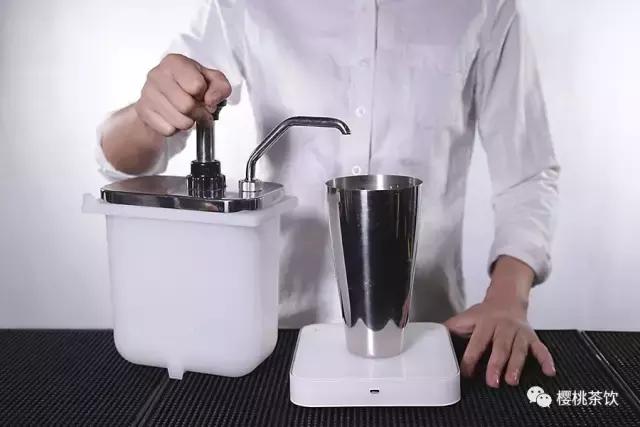 草莓味力娇酒调酒配方大全,蓝橙力娇酒调酒配方大全