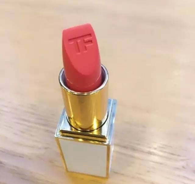 每个女生都想要的化妆品全套,每个女人都想要的口红