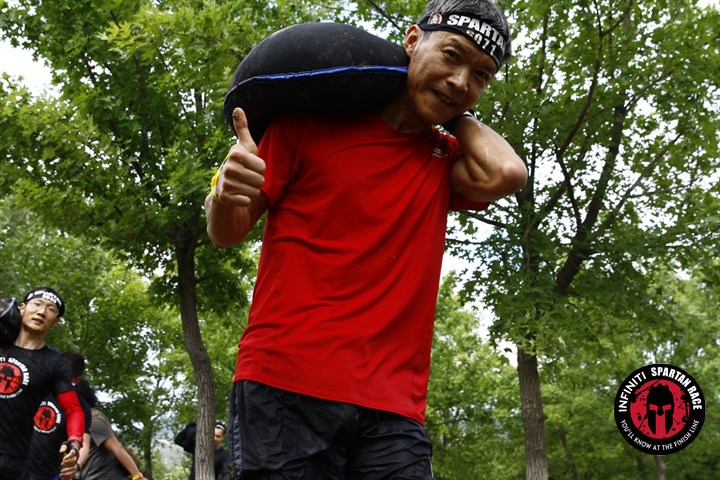 翻滚吧，青春—斯巴达痴肉记RollRollRoll