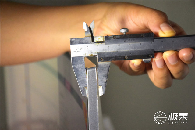 三星最好的显示器是什么,为什么大家都说三星的手机屏幕好