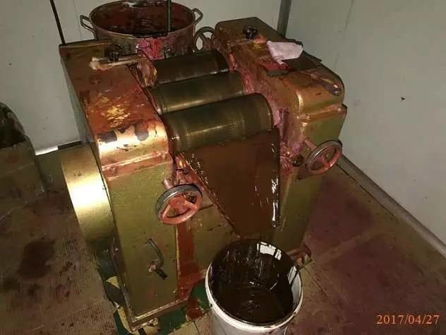 你辛辛苦苦代购的资生、倩碧等化妆品,或许来自小作坊