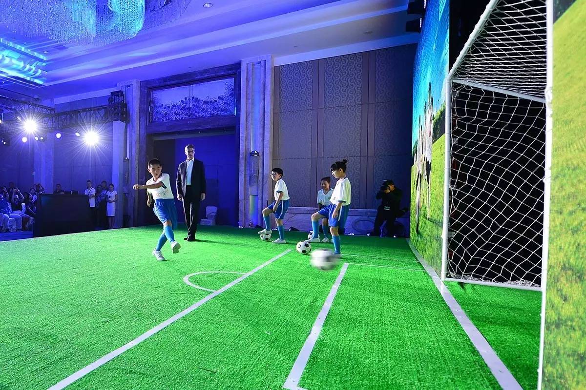 关爱留守儿童让孩子不再孤单,关爱留守儿童的体育活动