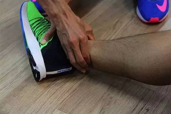 跑后总出现肌肉疲劳,小腿肌肉紧绷僵硬是什么原因