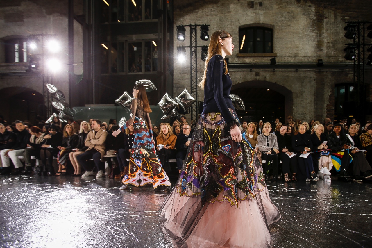抛开Smart和Chic，伦敦时装周有你想要的Freak|盛宴