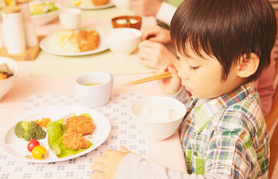 孩子积食不用怕这几招超有用,过年小孩子积食中医食疗