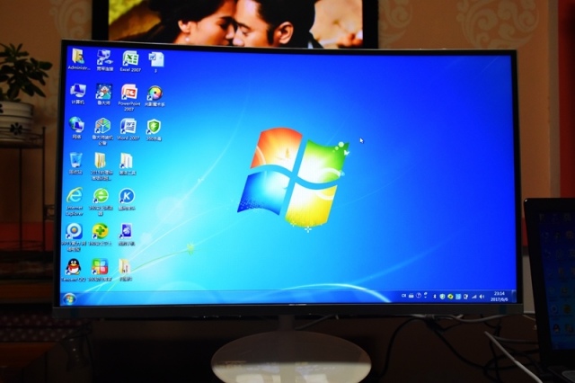 三星最好的显示器是什么,为什么大家都说三星的手机屏幕好