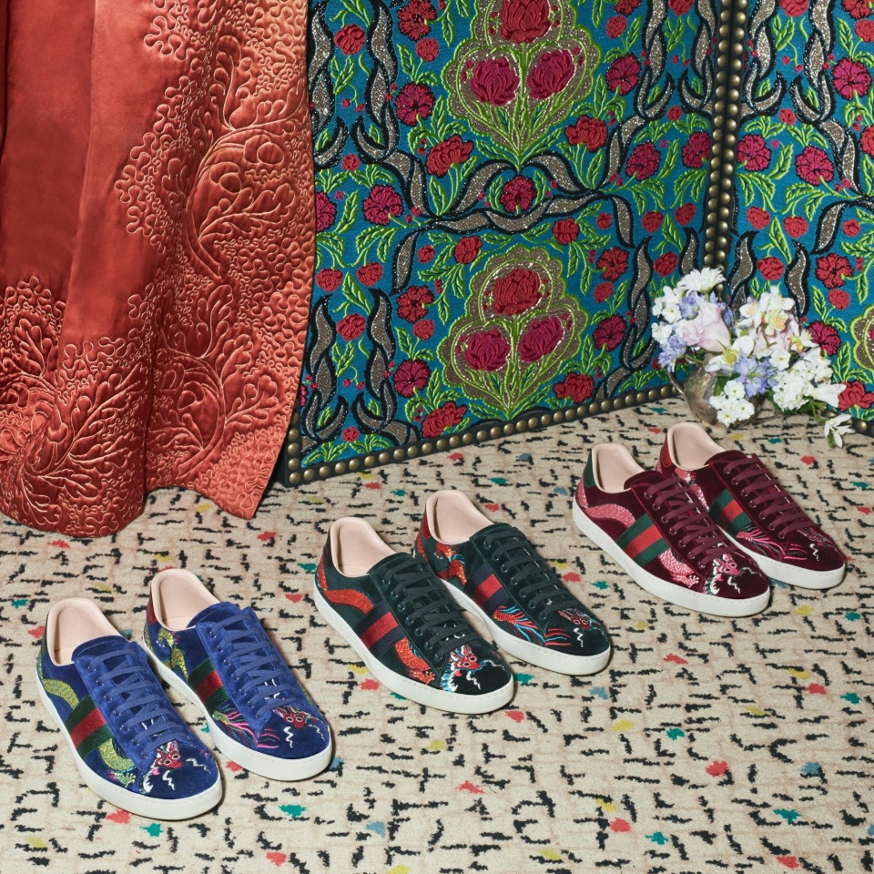 gucci2017蜜蜂鞋,gucci2017早秋刺绣女装系列