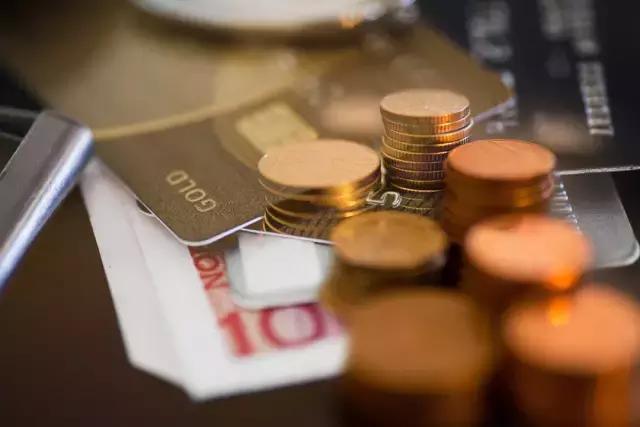 信用卡提额神器,信用卡提额秘籍书本