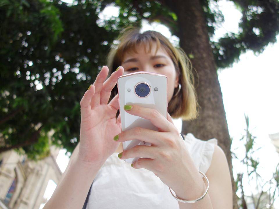 一个男生用美图手机是怎样的体验?