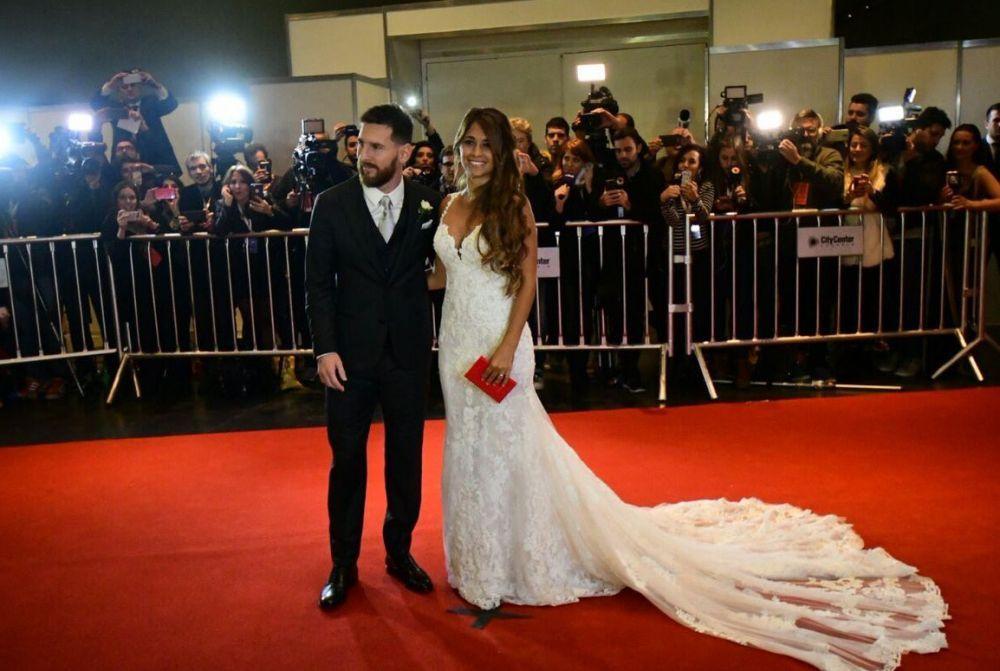 足坛十大夫妻,十大爱情夫妻模范