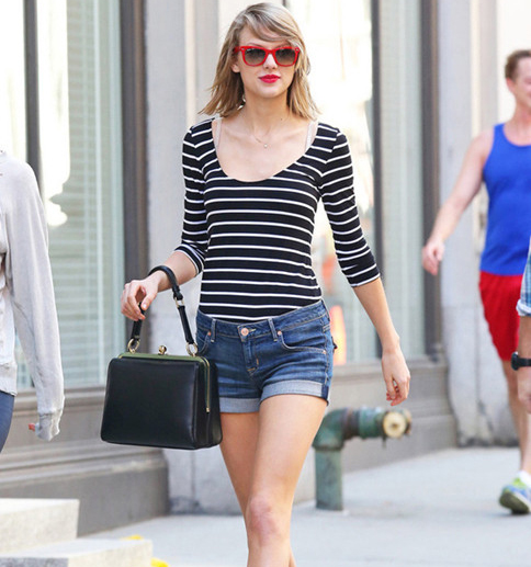 品牌专业游泳衣正品女连体衣,类似游泳衣的连体衣