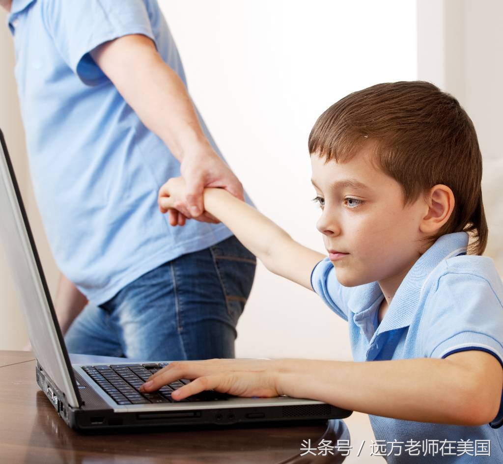 平板电脑对孩子眼睛伤害,看手机平板电脑对孩子危害