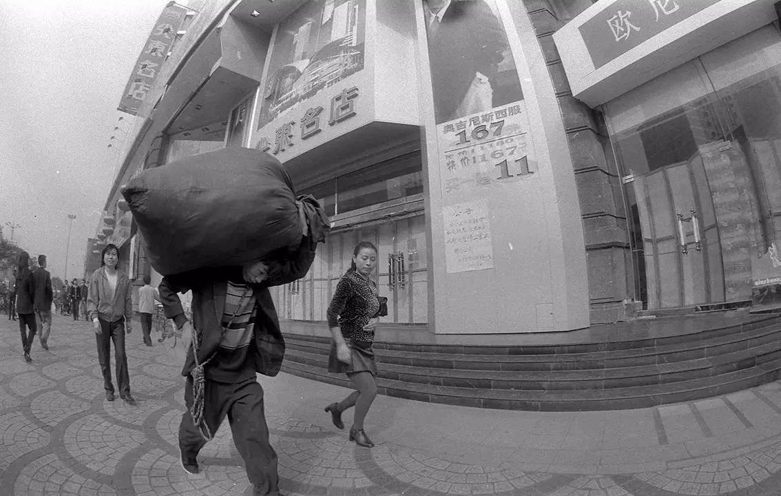 20年弹指一挥间的感慨,20年弹指一挥间的下一句