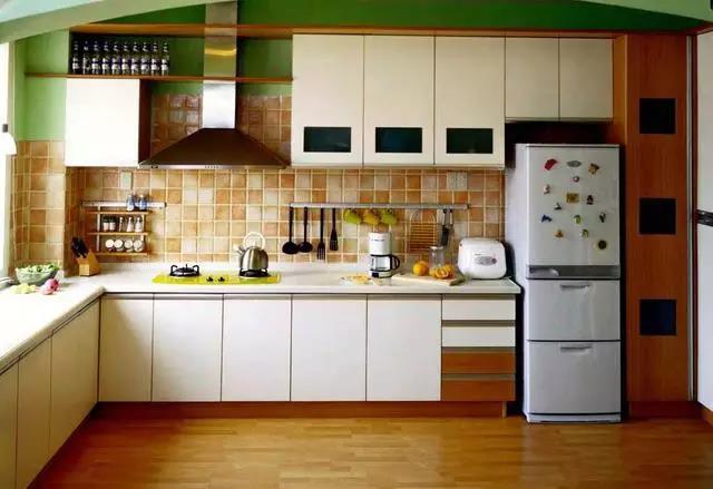 冰箱放客厅如何装饰,原来冰箱还可以这样装饰