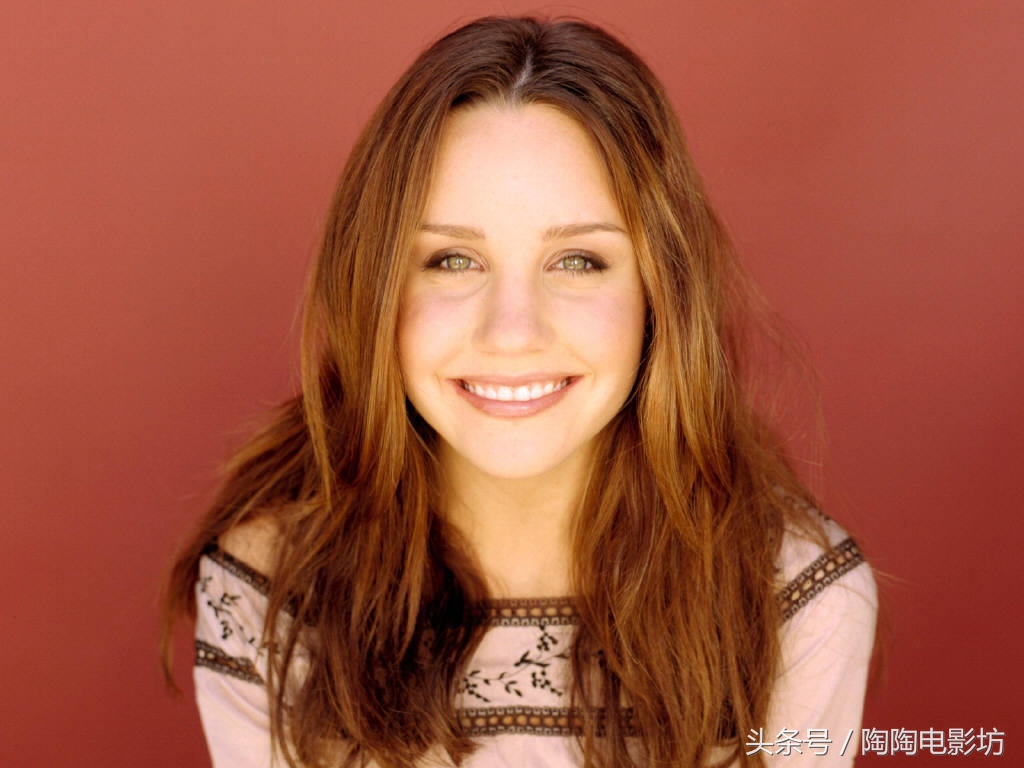 这两兄妹也是够了，为了证明自己的性别，一个脱裤子一个掀衣服