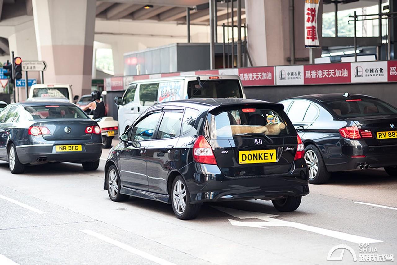 香港的车牌号有多个性,为什么香港车牌那么好看