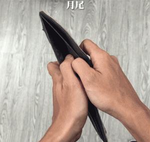 花式耍足球女孩,怎么玩花式足球