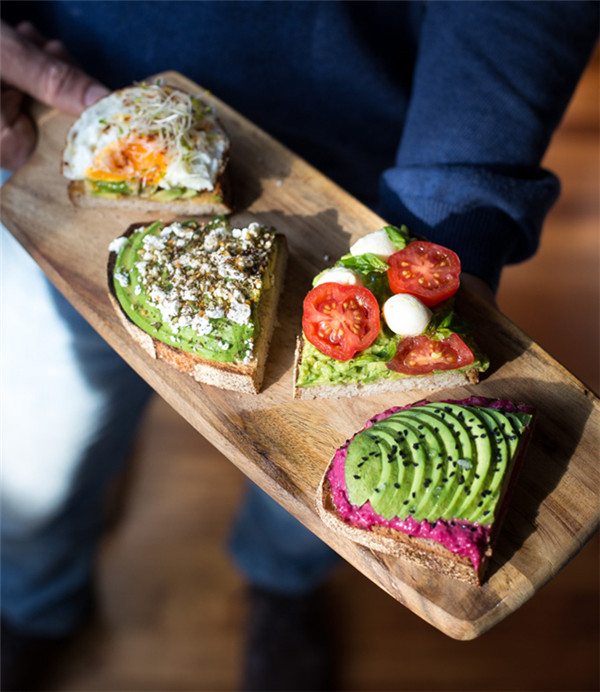 牛油果烤吐司适合当早餐还是晚餐,早上吃牛油果全麦吐司