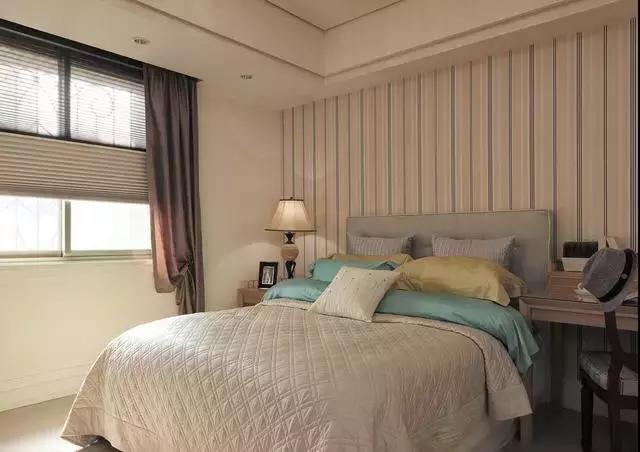 墙纸有甲醛导致发黄吗,家里墙纸变黑怎么处理