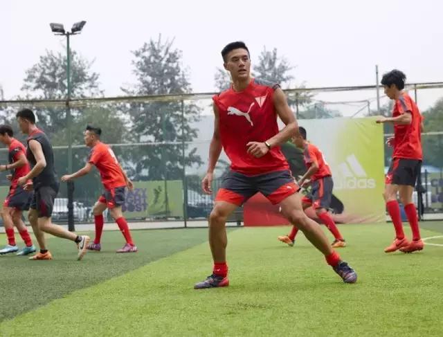 体育生毕业后，竟做了男模！