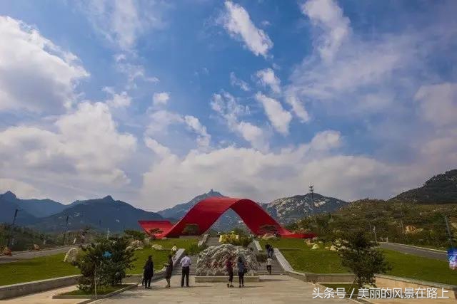 天蒙山世界第一玻璃栈道,临沂蒙山世界第一人行悬索桥