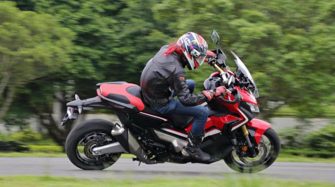 灏忎笝娴嬭瘎xcr300,灏忎笝璇勬祴宸濆磶ninja400