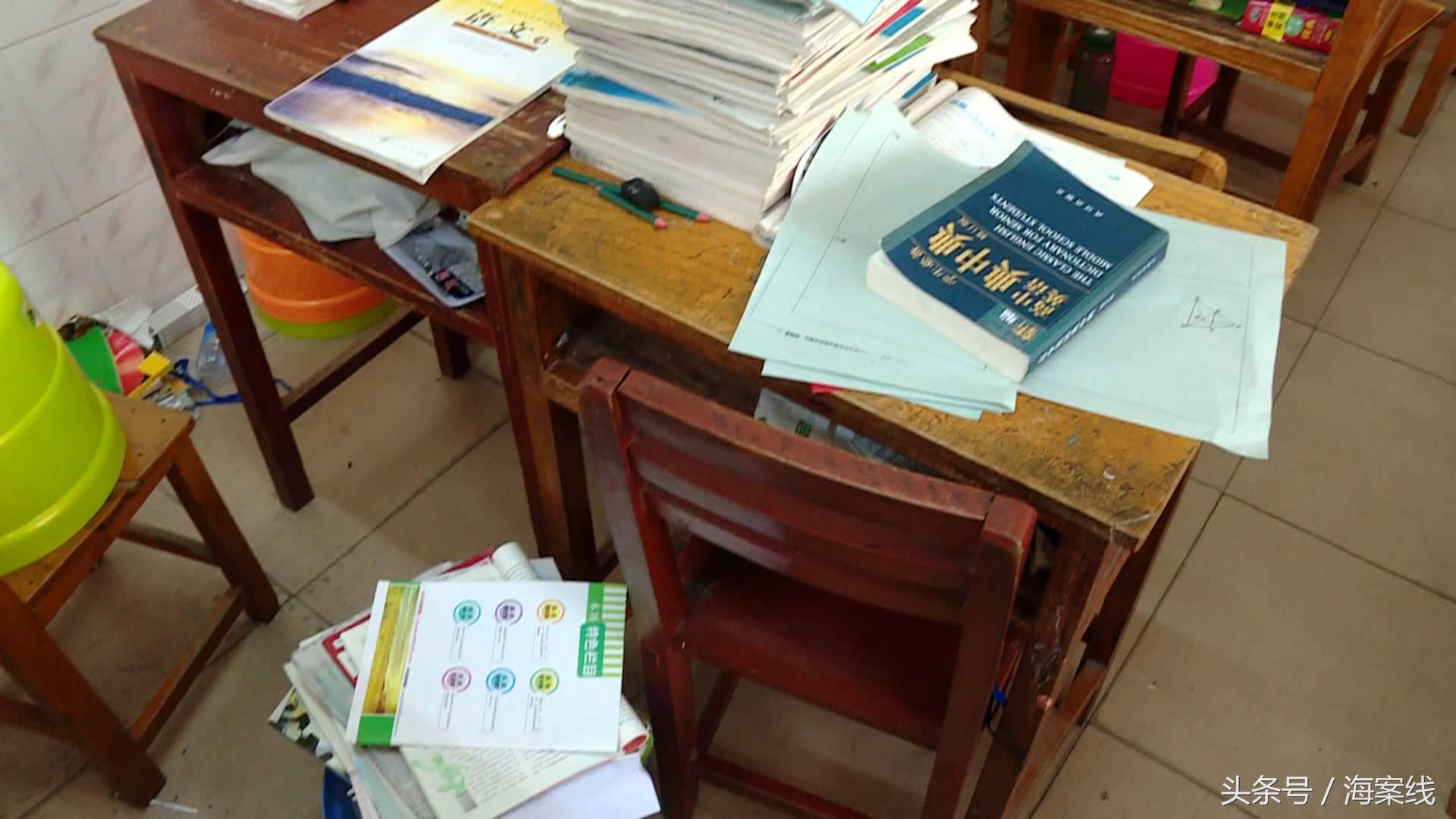 钦州市灵山县一所高中发生血案一名16岁男生被同寝室室友刺中要害身亡