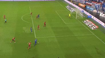 中超积分榜申花20分领跑,中超比赛最大连败纪录