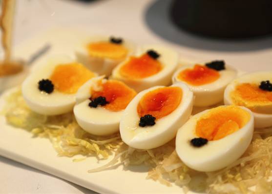 鼓起勇气踏入“武汉天地”剪头发,没想到却被“搞”大了肚子……